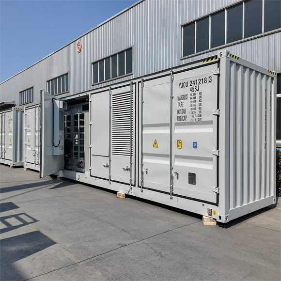 Solar Containers & Mobile Stations - FASTMOVE SOLARCONTAINER
